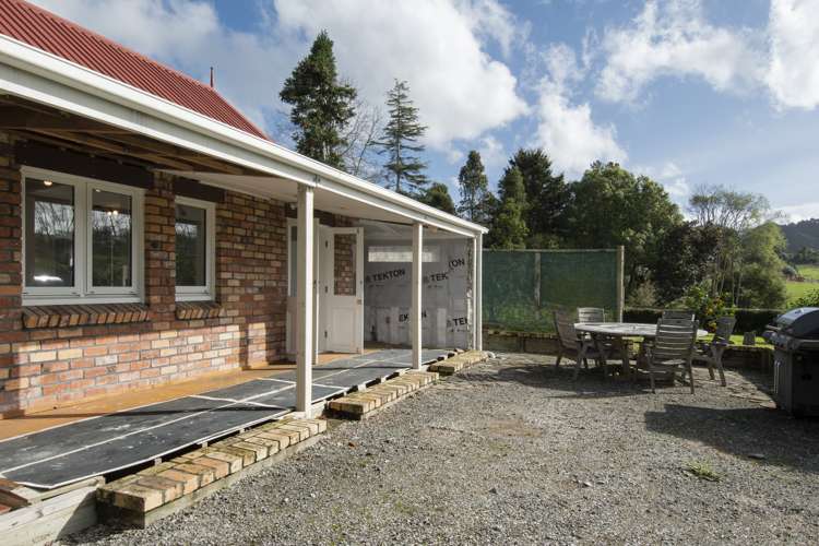 14 Poland Street Waikino_16