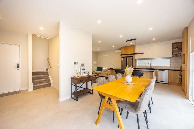 34 Hellyers Street Birkdale_12