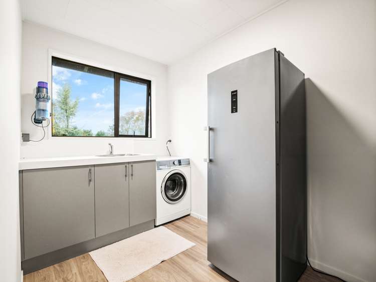 63 Glenbrook Drive Mosgiel_16