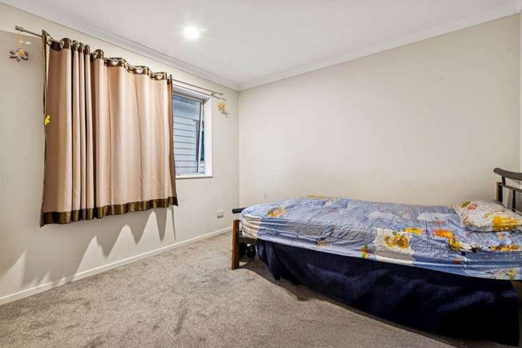 6 Puruatanga Drive Flat Bush_13