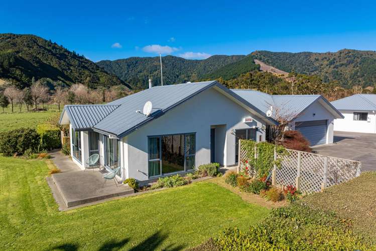 1594 Queen Charlotte Drive Marlborough Sounds_51