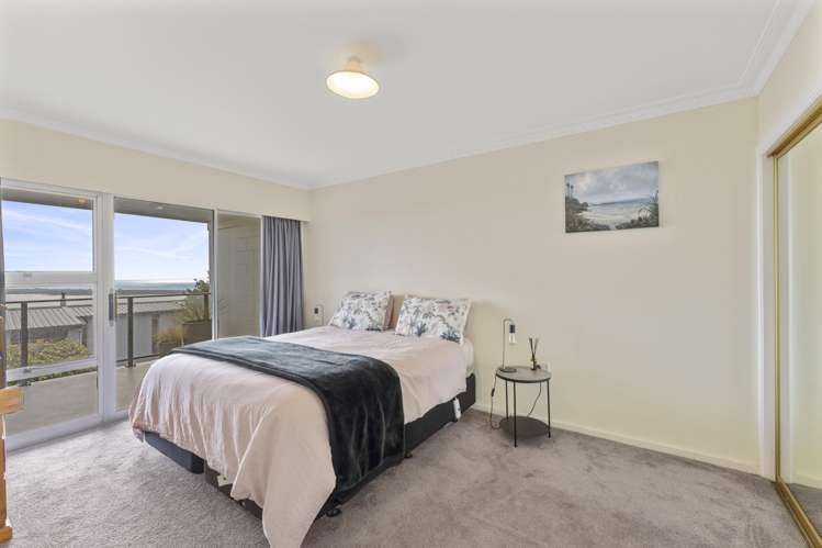 1/173 Soleares Avenue Mount Pleasant_14