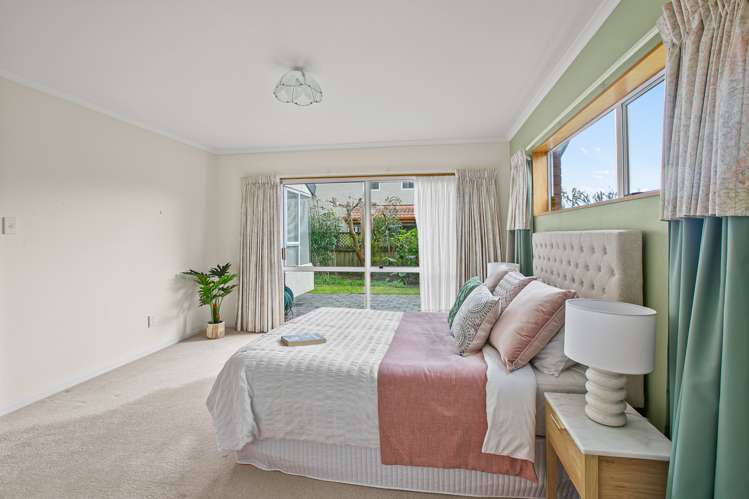 7 Kinross Drive Merrilands_13