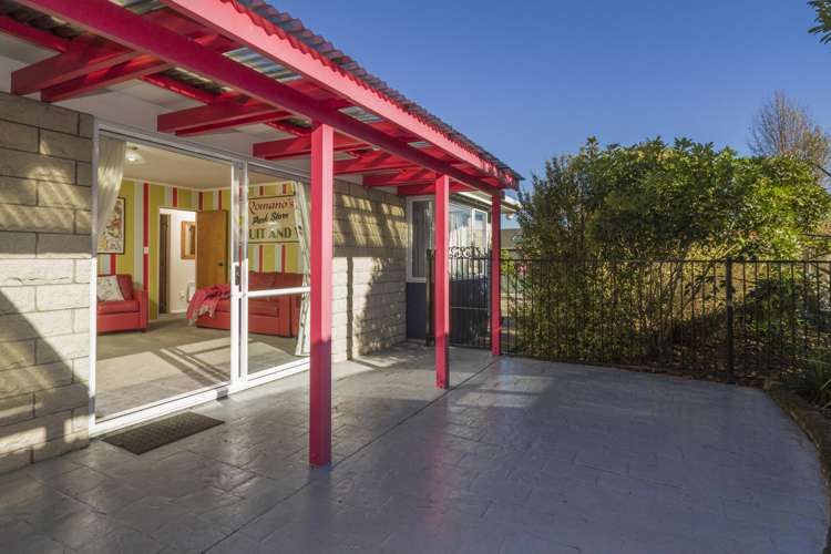 7 Majestic Way The Wood_16