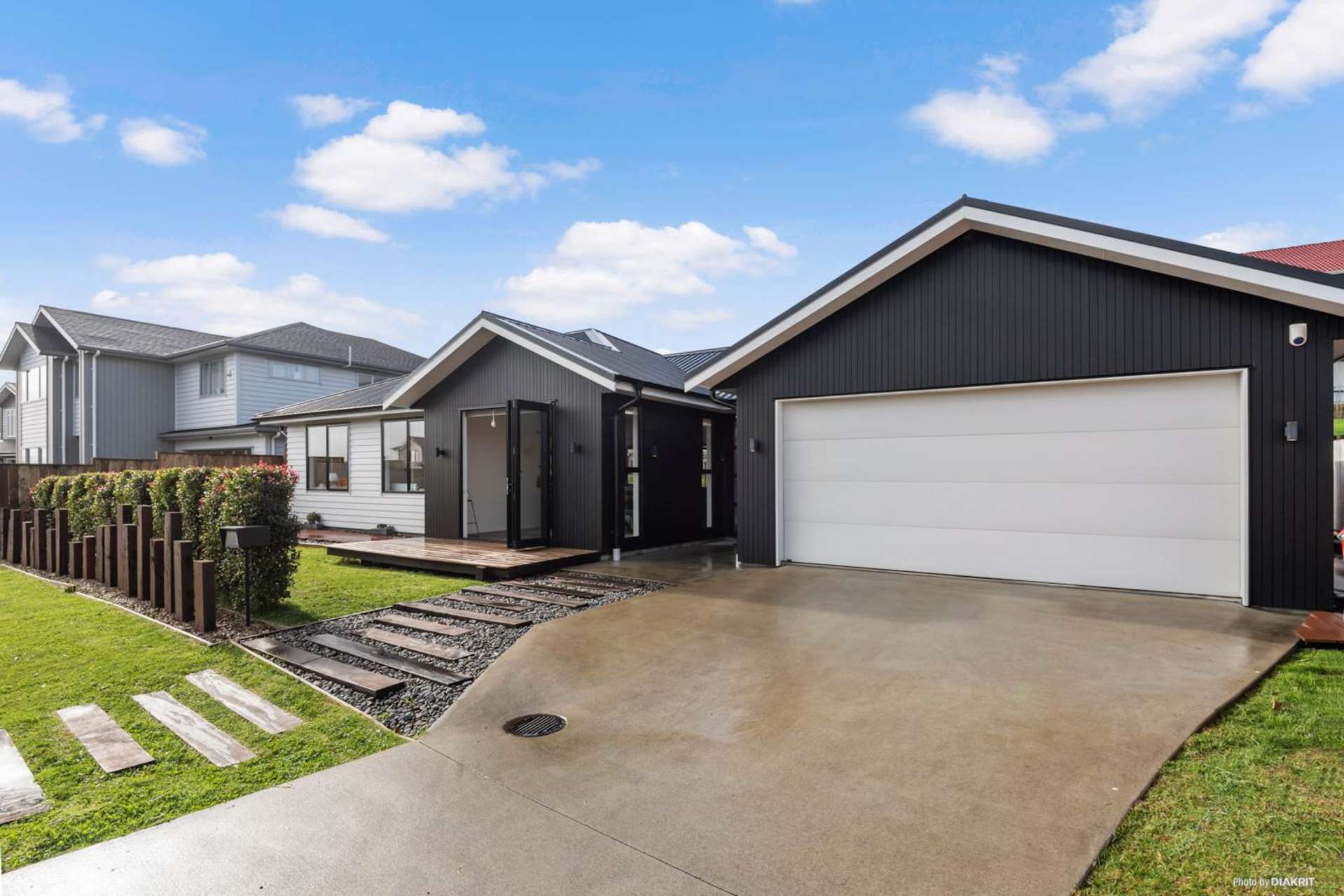 31 Couldrey Crescent Red Beach_0