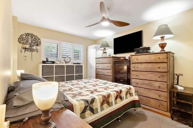 1169 Whangaparaoa Road Gulf Harbour_18