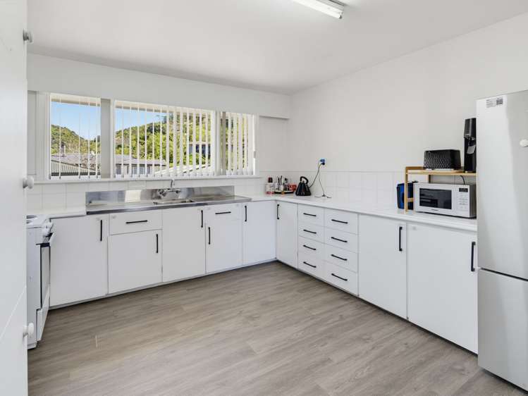 51 Wairau Road Picton_7