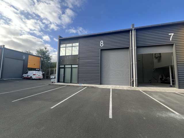 118sqm tilt slab unit | secure complex