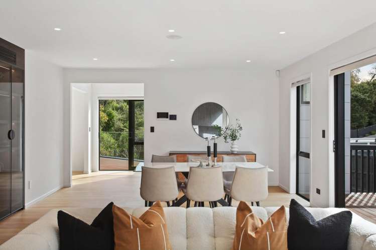 28a Oliver Twist Avenue Mellons Bay_12