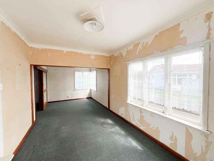 37 Christian Street Dannevirke_13