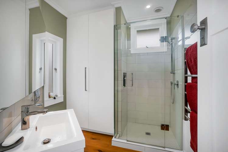 18 Oliver Street Point Chevalier_16