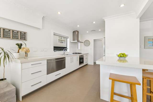 24 The Crest Sunnyhills_2
