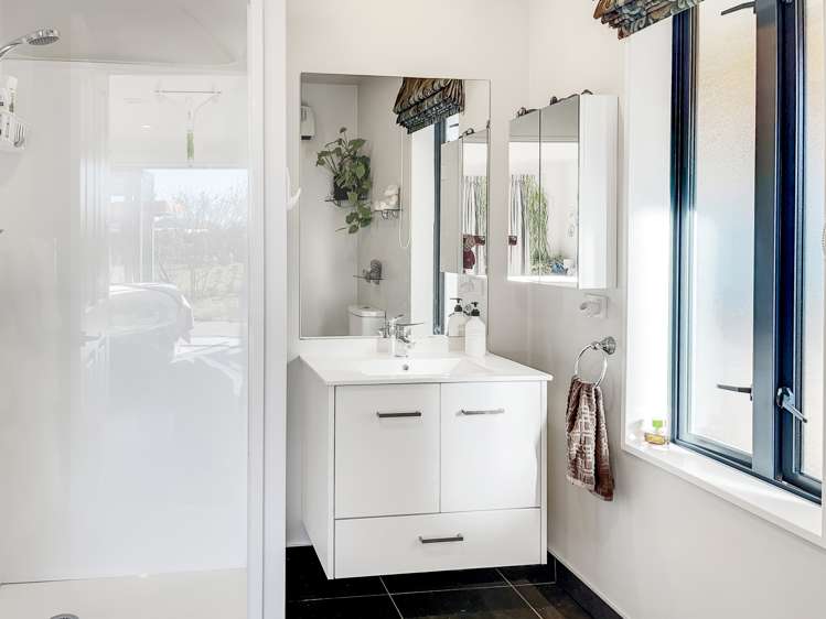 8 Rhoboro Road Twizel_13