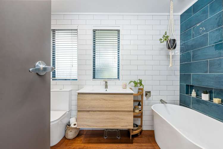 11 Donald Street Stanmore Bay_15