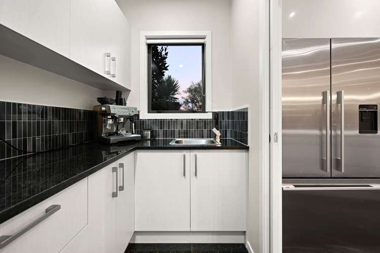 202 Saint James Drive Huntington_13