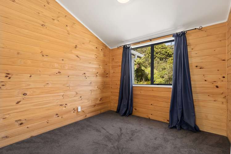 1 Lowry Heights Stokes Valley_11