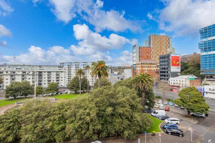 411/57 Mahuhu Crescent Auckland Central_17