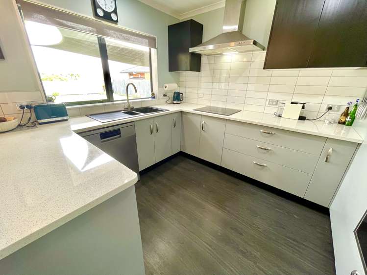 30 Kestrel Avenue Welcome Bay_8