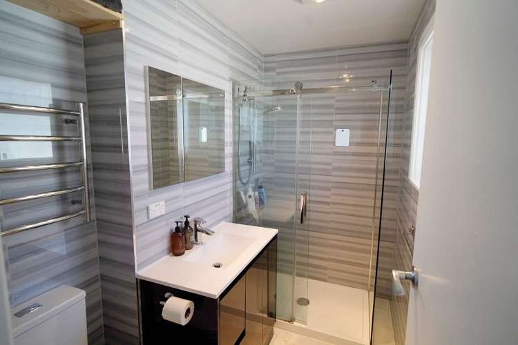 8 Coronet Place Avondale_22