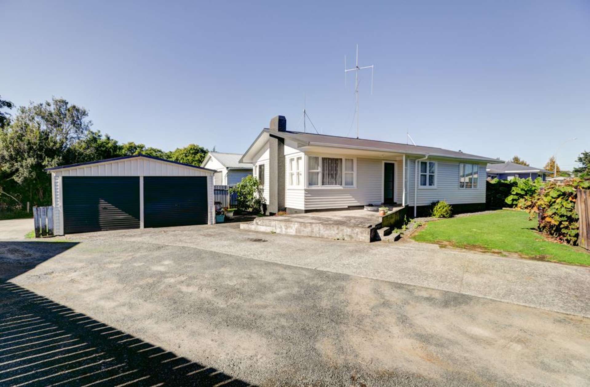 37b Tuhikaramea Road Dinsdale_0