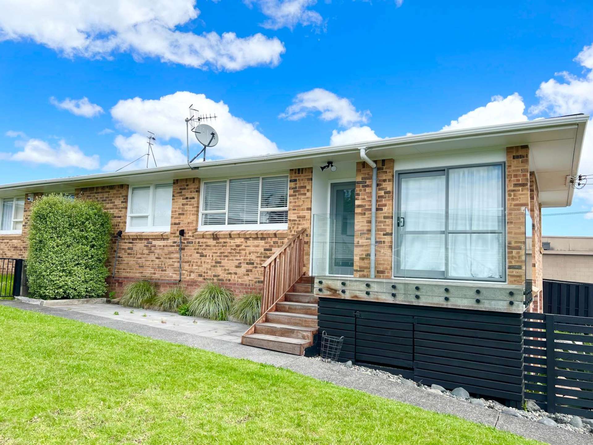 1/15 Litten Road Cockle Bay Manukau City Houses for Rent One Roof