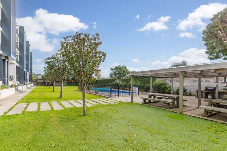 52/8 Thompson Park Road Mount Wellington_12