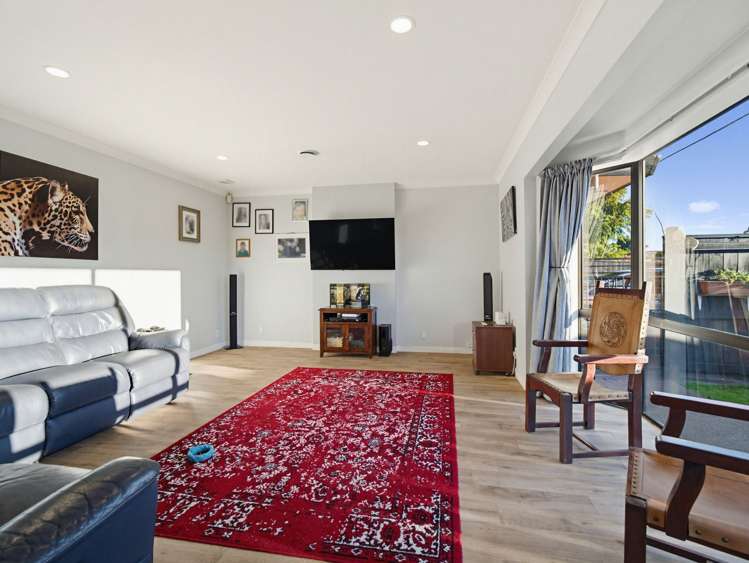 77 Avondale Road_5
