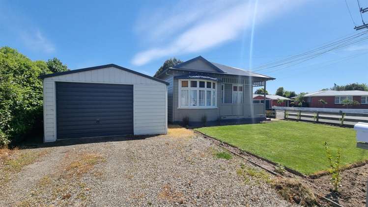 14 Hughes Street Waimate_11