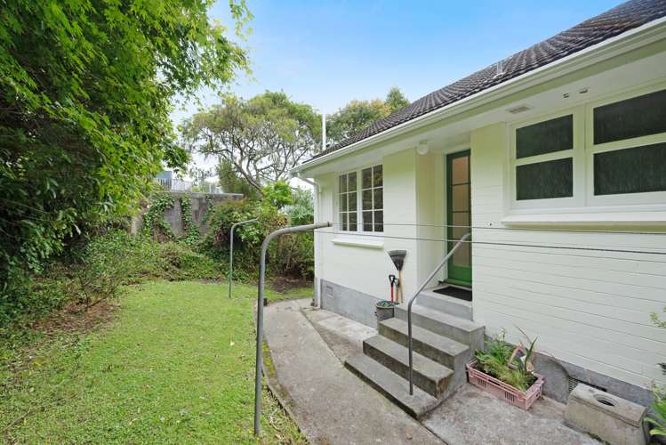 11a Spiers Street Karori_13