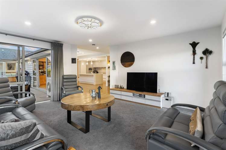 11 Lam Terrace Riverhead_12