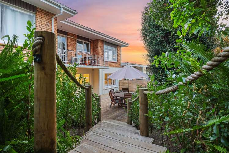 2/120 Orakei Road Remuera_0