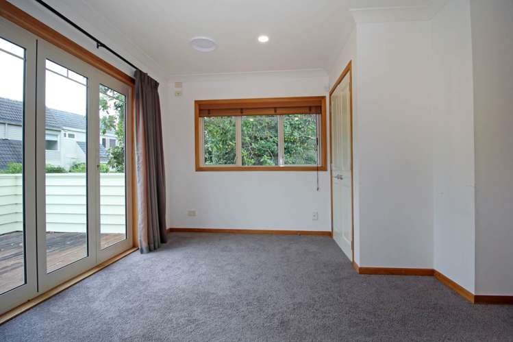 Mears Place Epsom_10