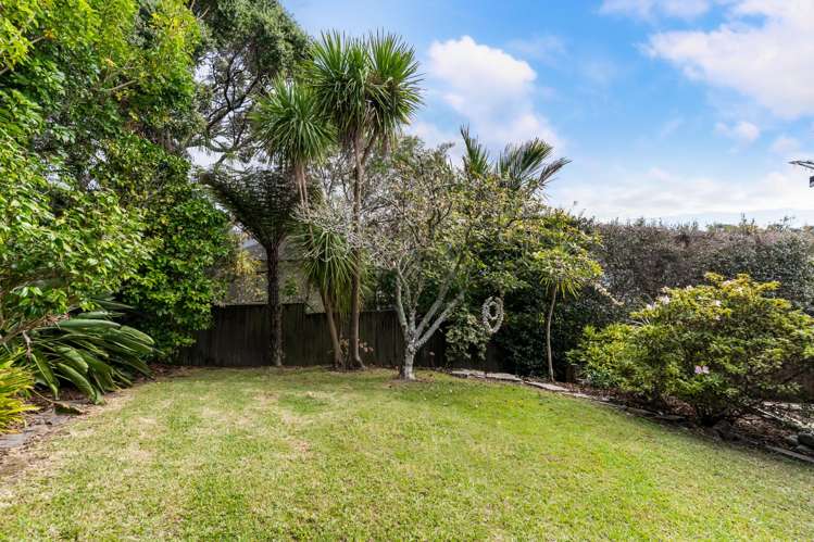 2/3 Whitby Crescent Mairangi Bay_27