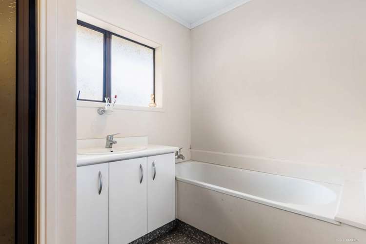 2/32 Shakespeare Road Milford_14