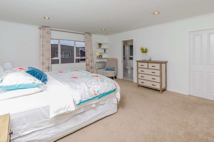 6a Oteha Valley Road Northcross_14