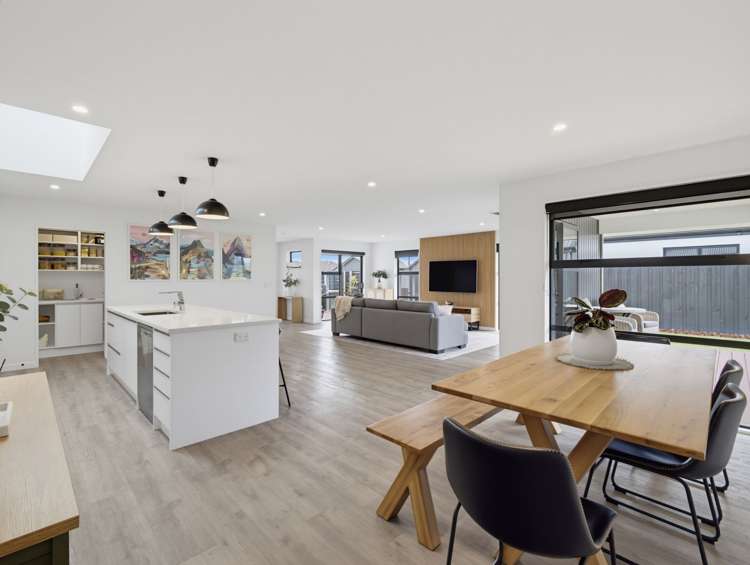 10 Ascot Close_4