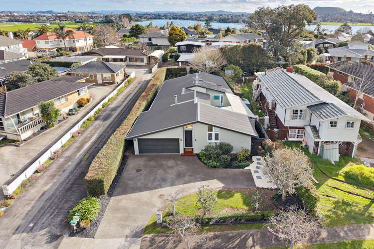 11 Janet Street Sunnyhills_40