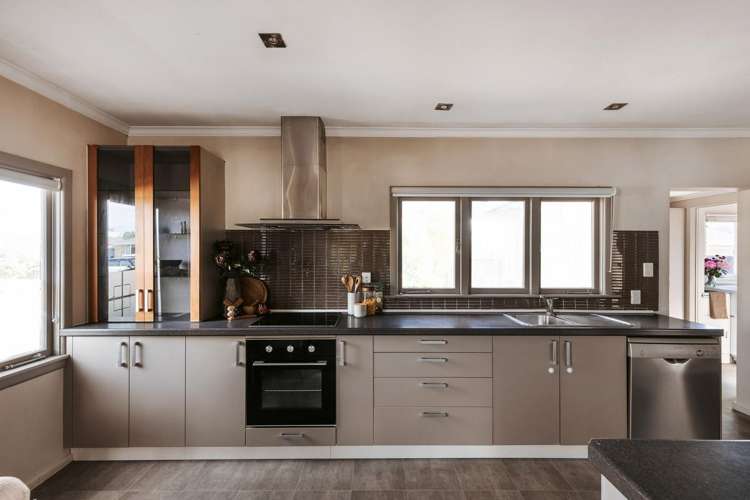 16a Emmett Street Greerton_16