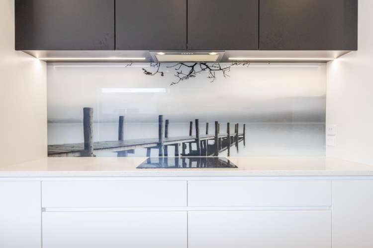 8 Holyrood Terrace_3