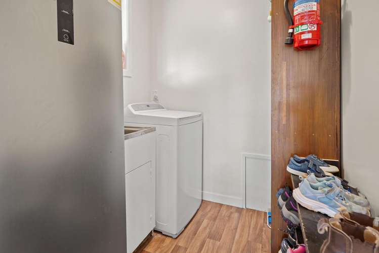 8 Leslie Street Culverden_17