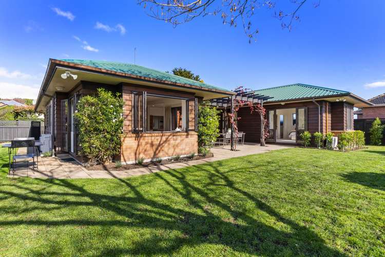 3 Fallsbrook Lane Mangere Bridge_24