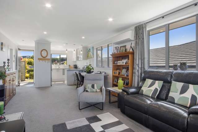 26/4 Greystone Place Omokoroa_2