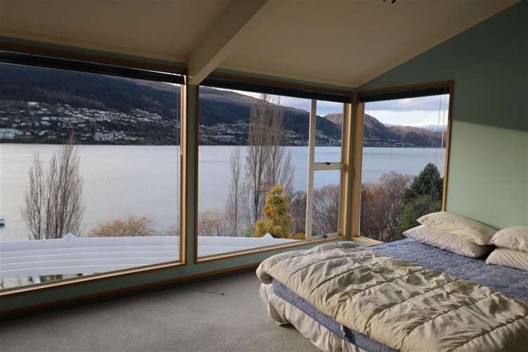 713 Peninsula Road Kelvin Heights_10