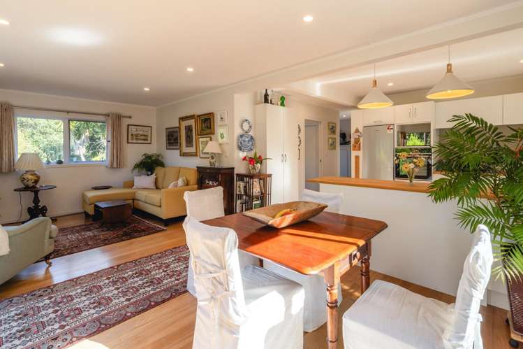 45 Tahatai Road Oneroa_15