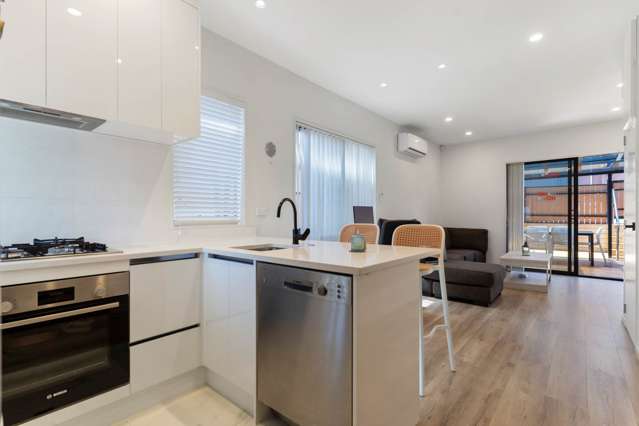 16 Treeline Lane Flat Bush_2