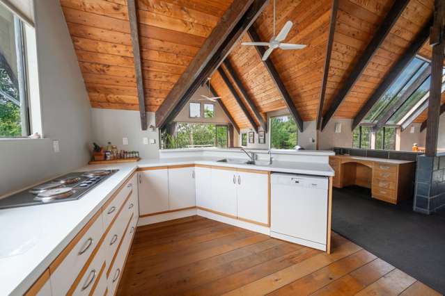 27 Wilcox Road Seaward Bush_3