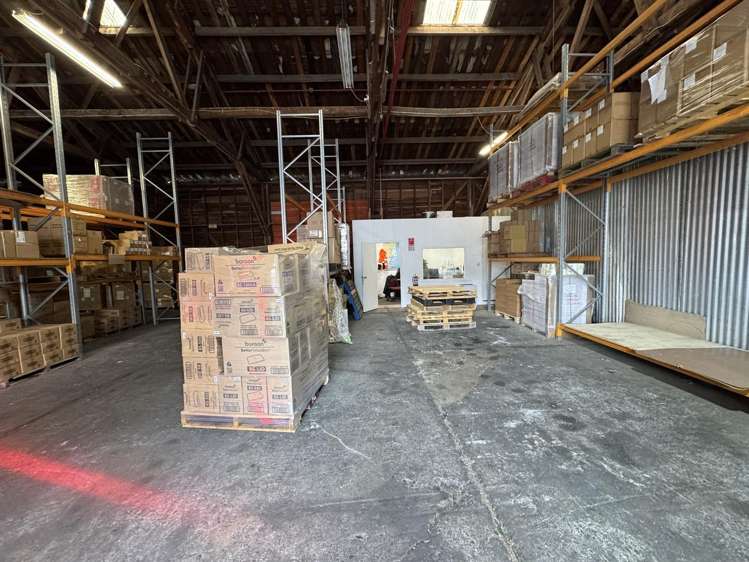 3/115 Gracefield Road Gracefield_2