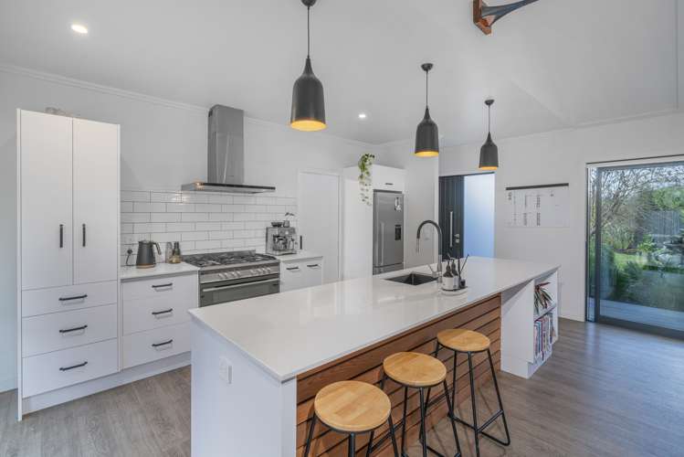 11 Voyager Place Cooks Beach_3