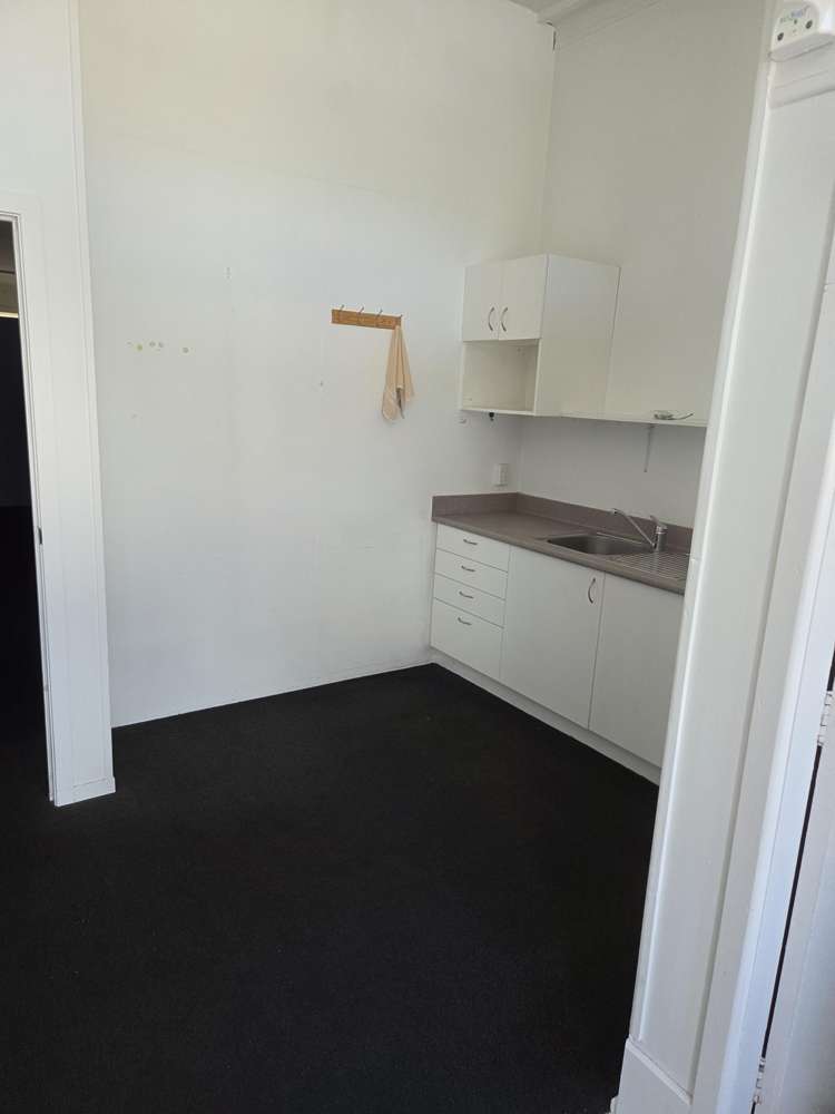 37 Devon St East New Plymouth Central_1