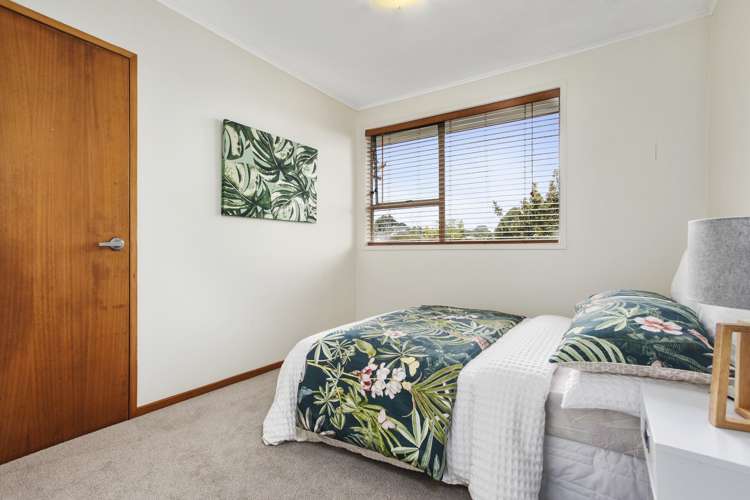 6 Lemnos Place Titirangi_13